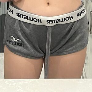 HOLLISTER gray lounge shorts